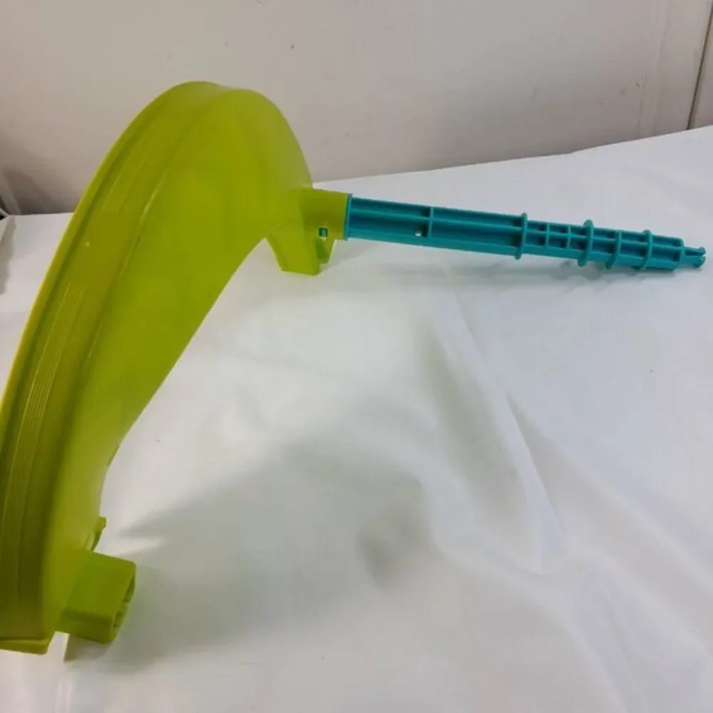 Fisher-Price Little People Launch‎ & Loop Raceway green curve track blue support